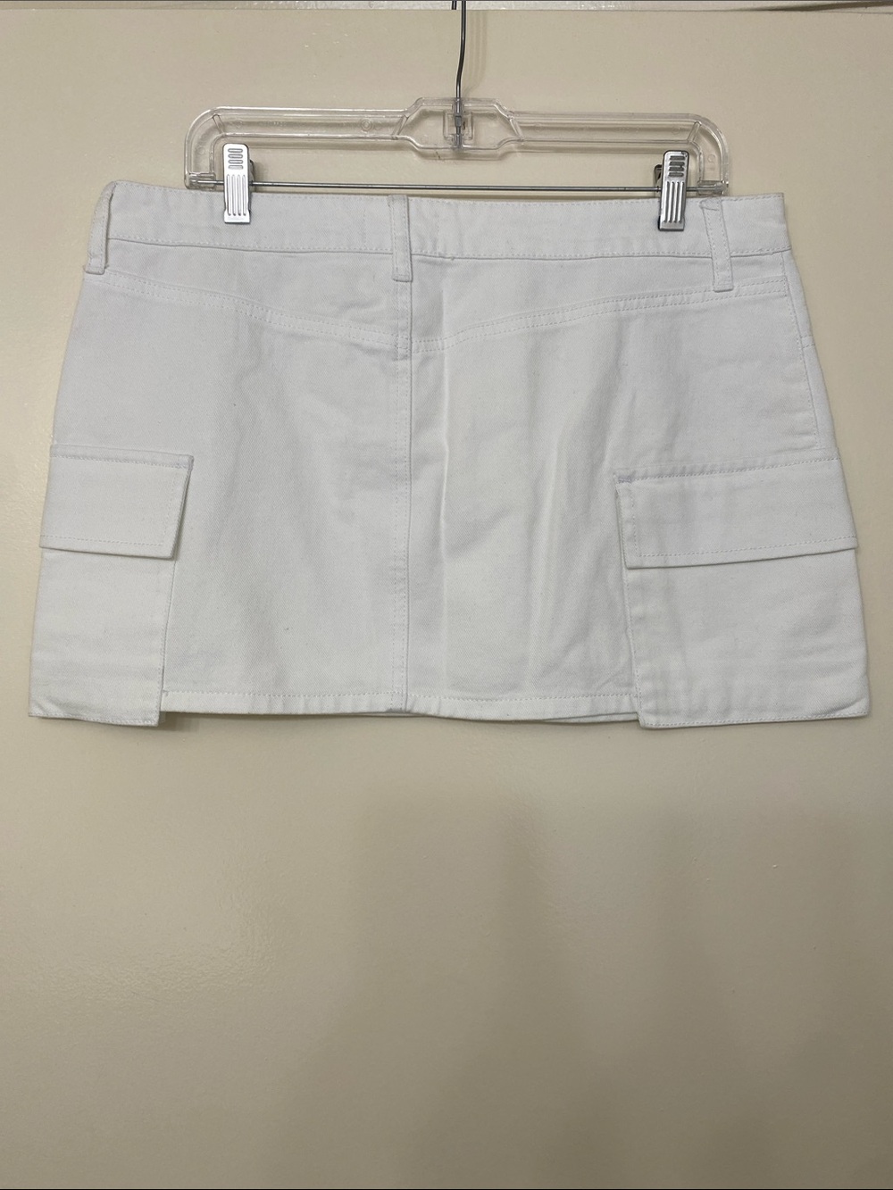 White Button-Front Denim Cargo Mini Skirt - Picture 3 of 3
